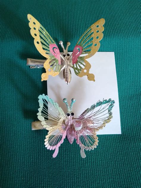 Add to Favourites 90s Vintage Butterfly Hair Clips (1 pair) AU 39. . Butterfly clips that move